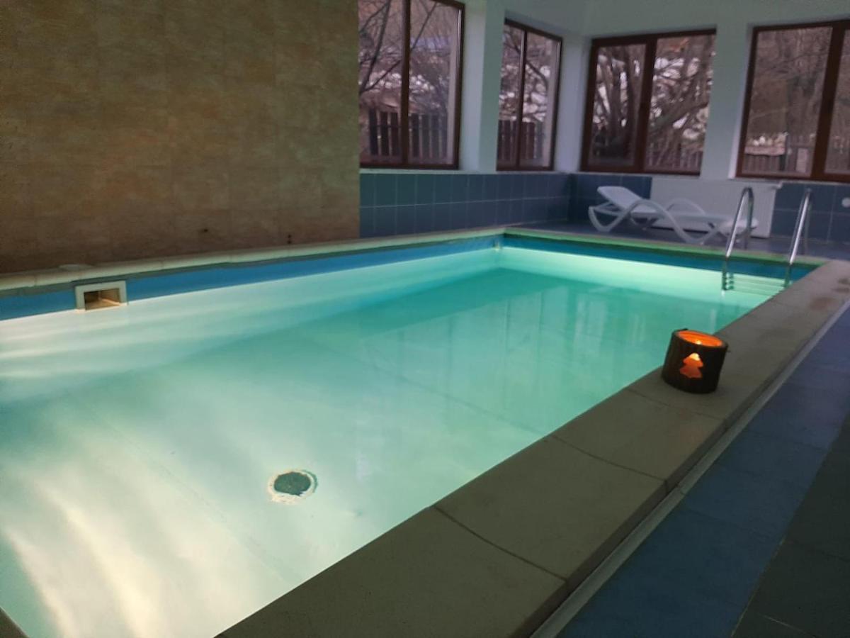Pensiunea Montan Din Bran,Sat Simon Spa Indoor Bran  Exterior foto