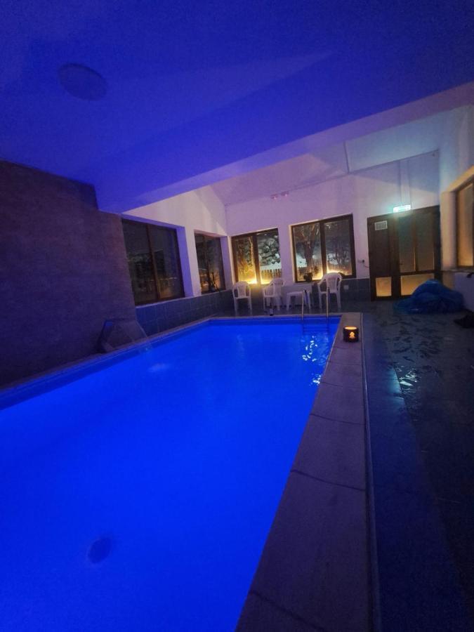 Pensiunea Montan Din Bran,Sat Simon Spa Indoor Bran  Exterior foto