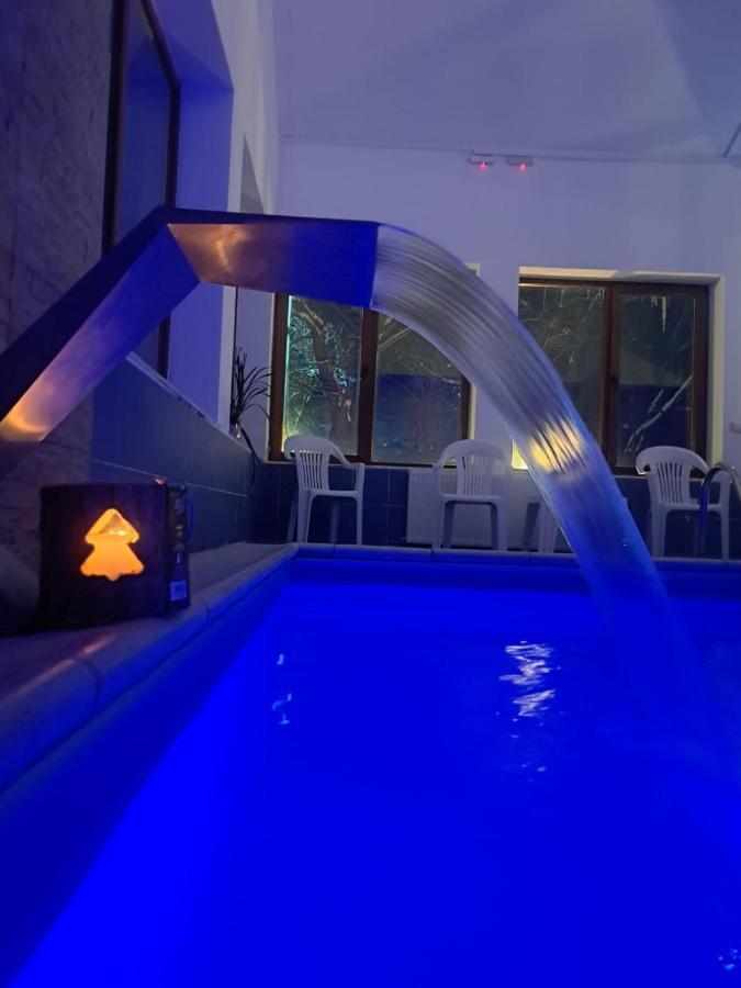 Pensiunea Montan Din Bran,Sat Simon Spa Indoor Bran  Exterior foto